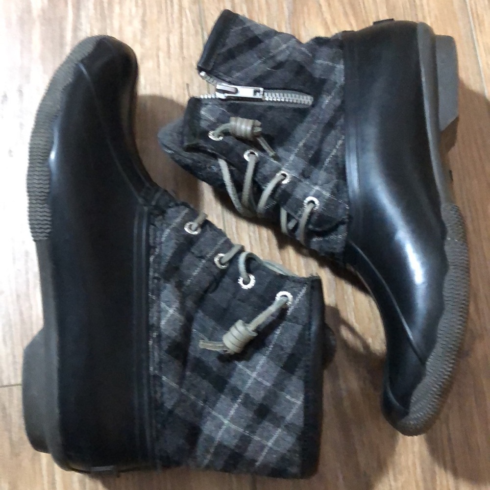 Sperry Plaid Duck Waterproof Boots Black Gray Women’s Size 8 - Picture 3 of 7